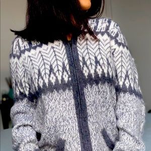 Women’s Handmade Alpaca zipper Sweater size M